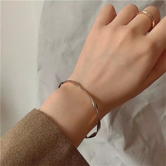 “Anya” Minimalist Twist Open Adjustable Gold Neutral Fashion Simple Bracelet - Picture 9 of 9